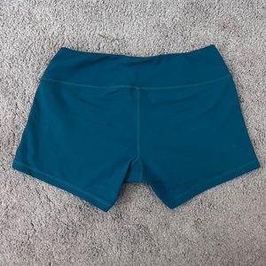 Born Primitive shorts small